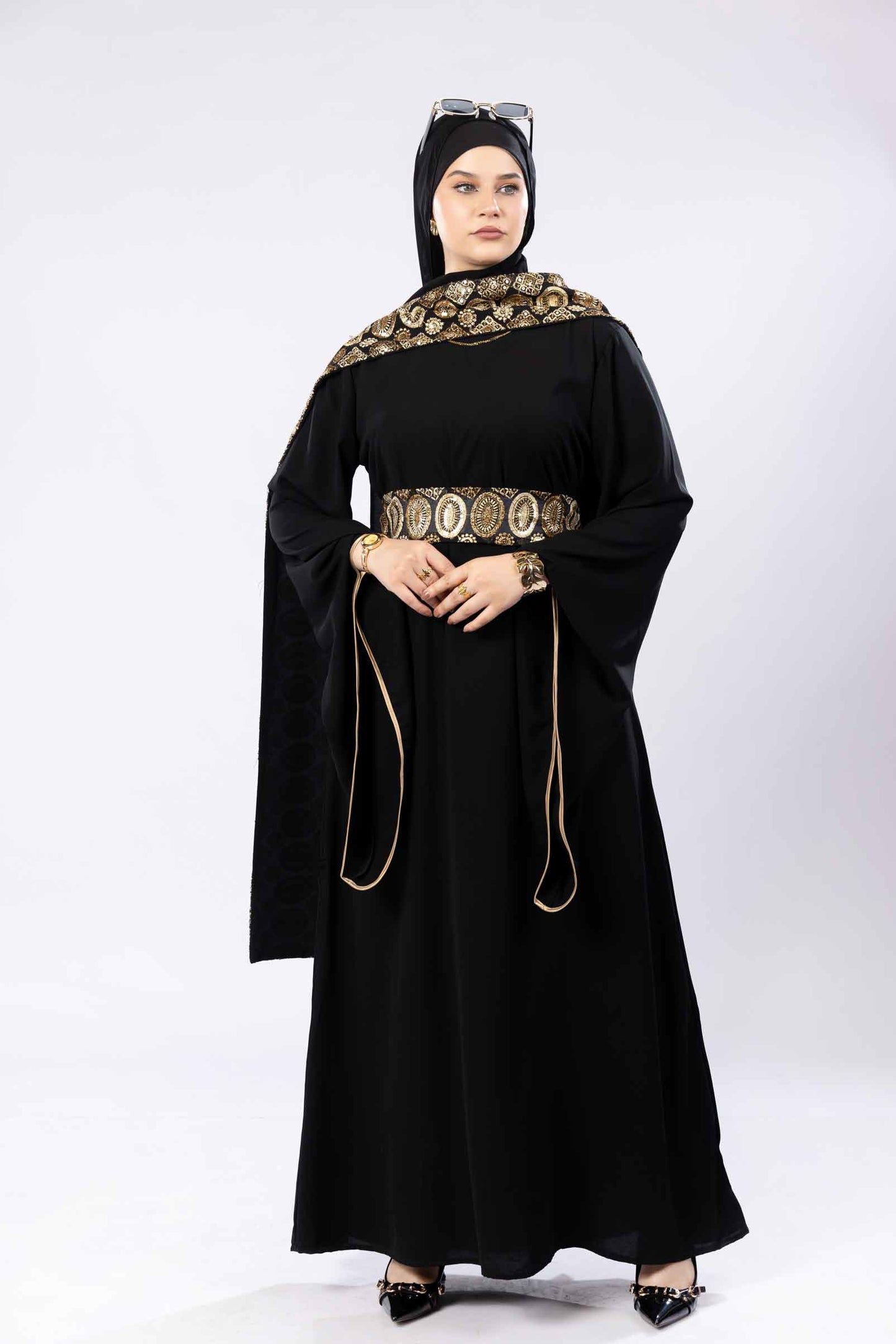 عبايه بدون طرحه