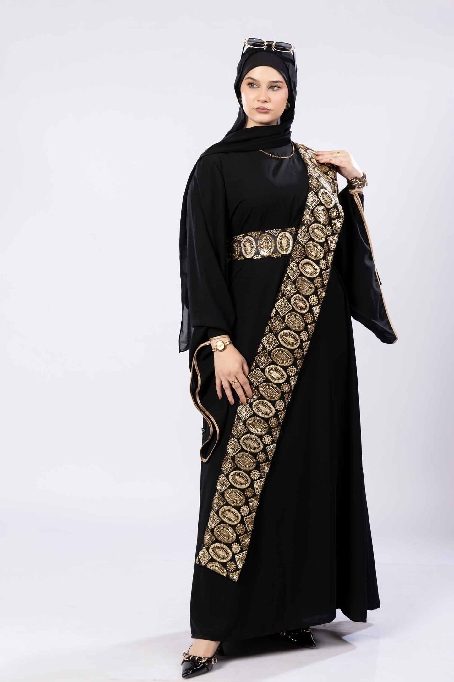 عبايه بدون طرحه