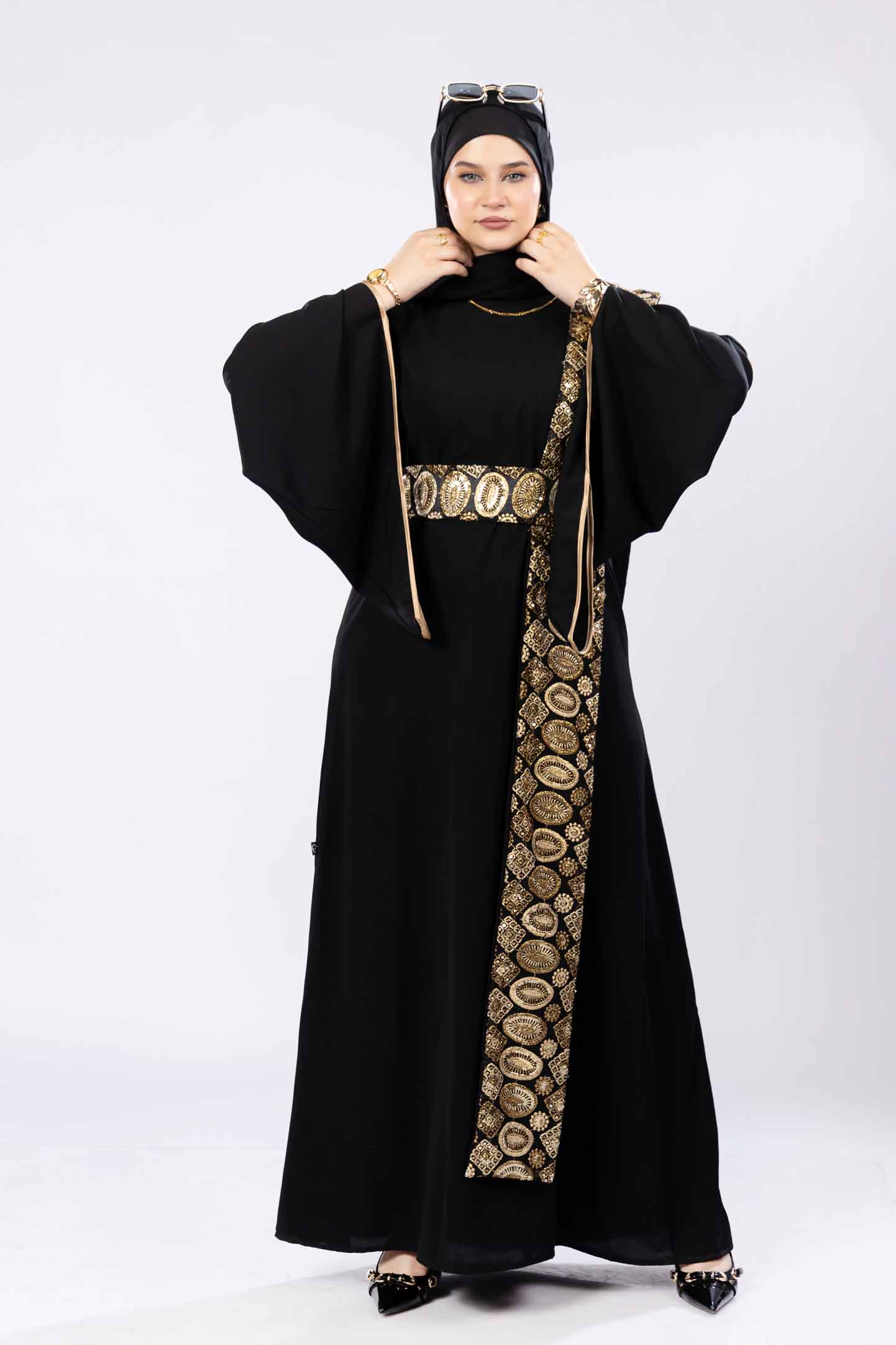 عبايه بدون طرحه
