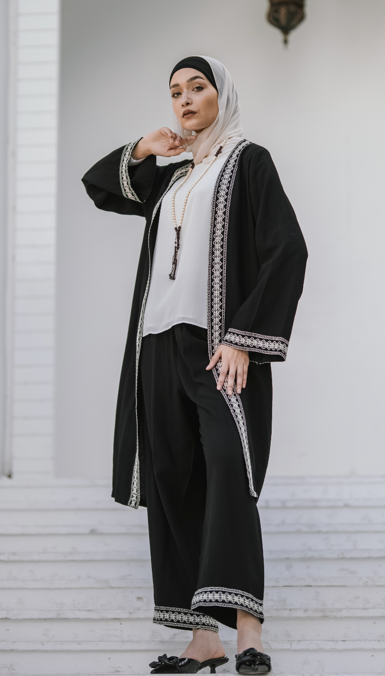 Embroidered two pieces Set - BERIONY