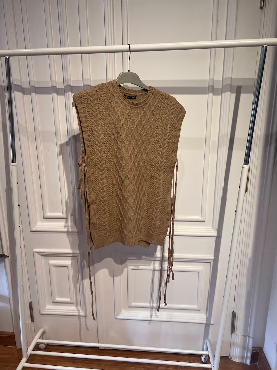 Open-Side Knitted Gilet - BERIONY