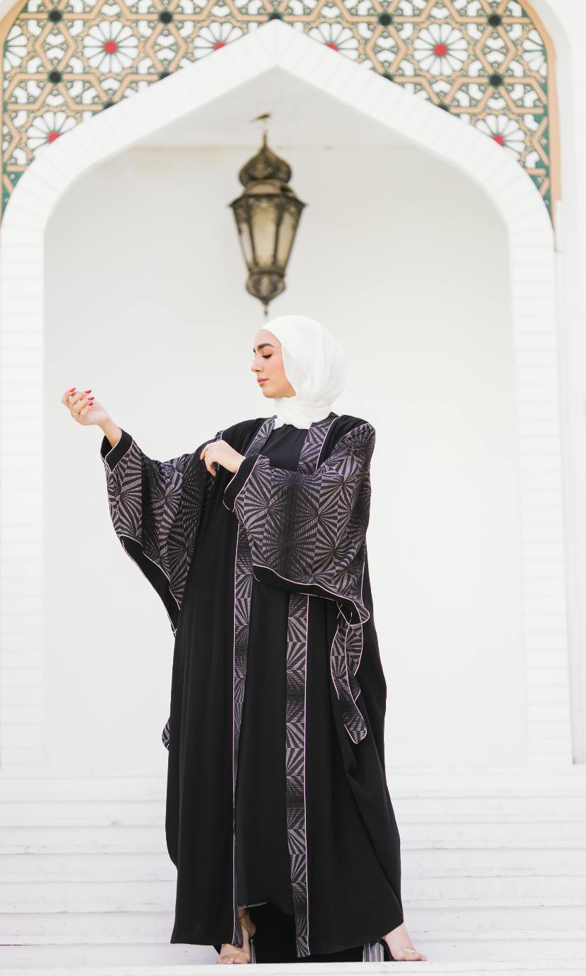 Black pattern Abaya - BERIONY